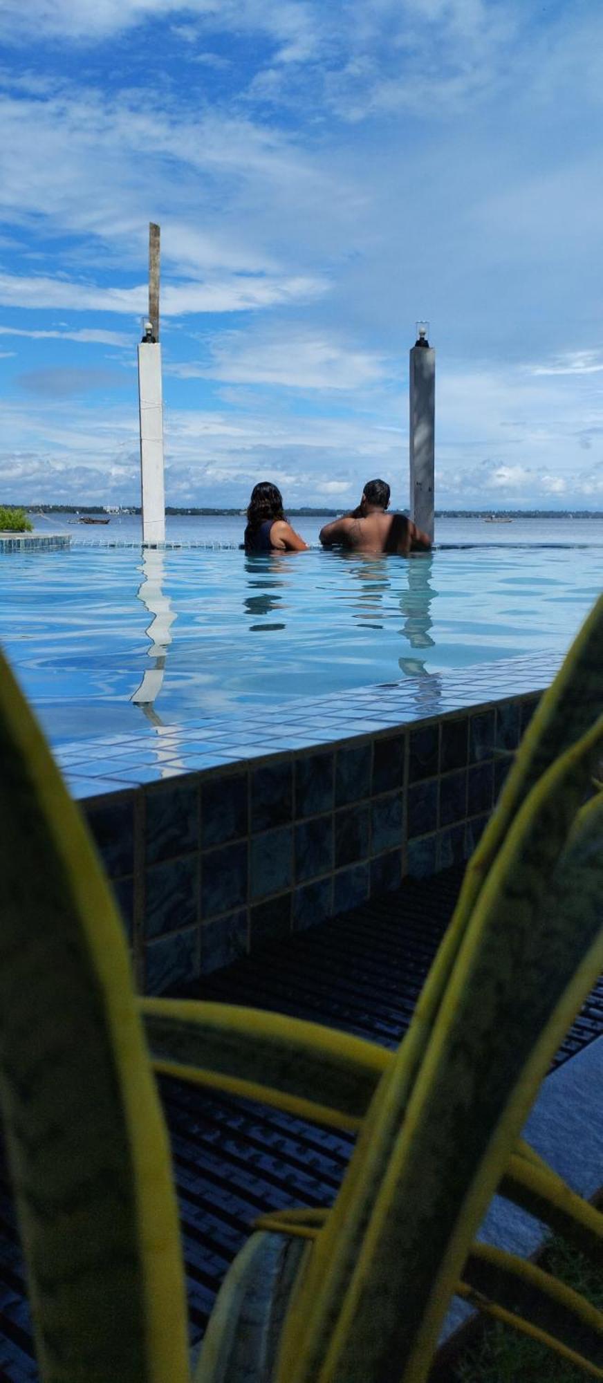 Hiru Lagoon Negombo Esterno foto